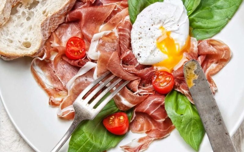 Prosciutto ham with Poached Egg