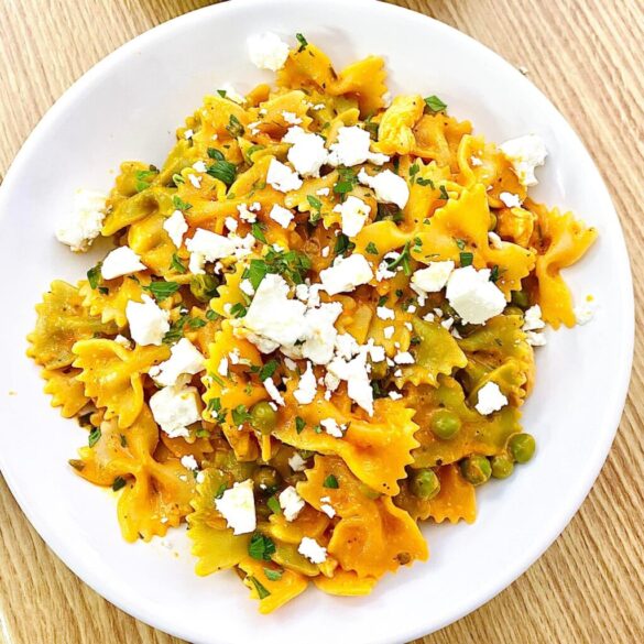 Slim-Friendly-Creamy-Chicken-Farfalle-Arrabbiata.4-1024×1024